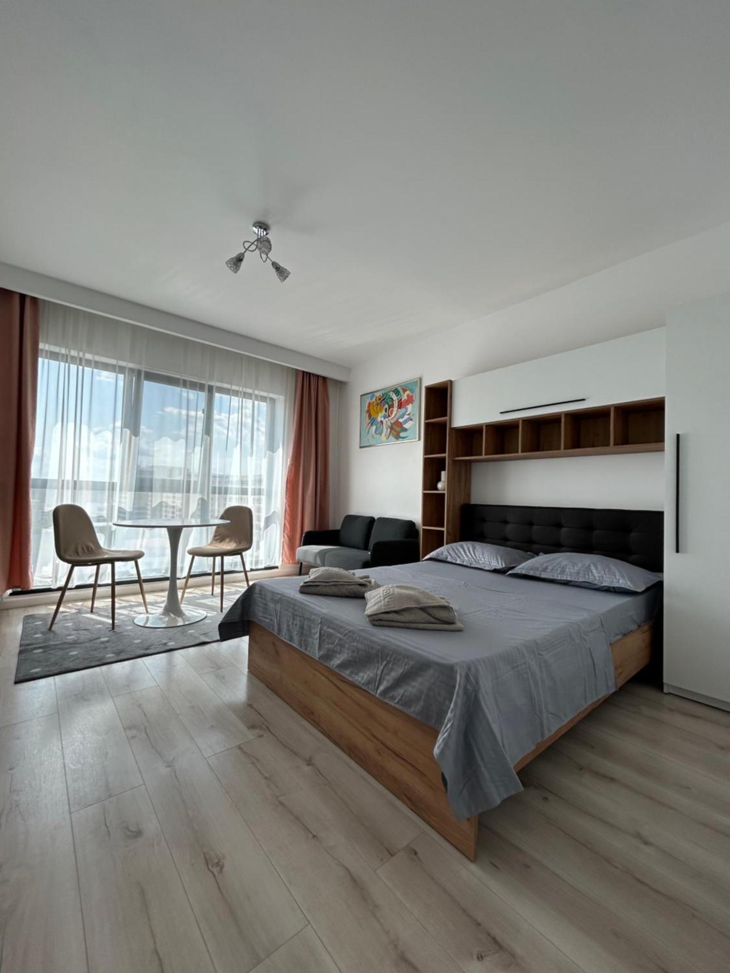 Elegant With Views - Prime Location - 02 Apartament Bucureşti